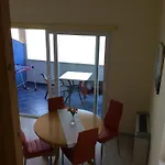 Apartman Maja *