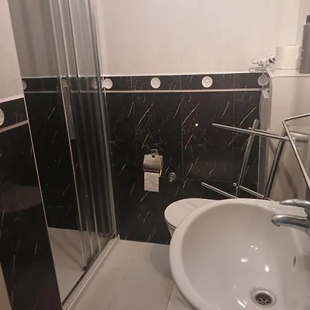 Maja Apartman *