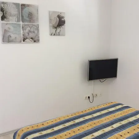 アパート Maja フヴァル