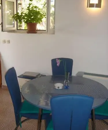 Apartman Maja *