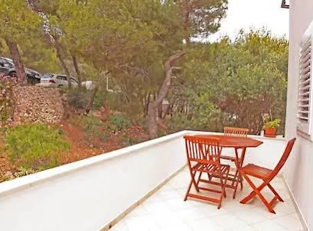 Apartman Maja *