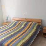 Maja Apartamento *